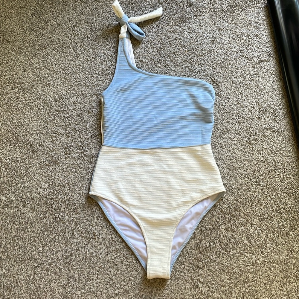 No label adult large one-piece swimsuit